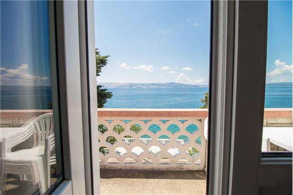 Apartment A1, for 5 persons