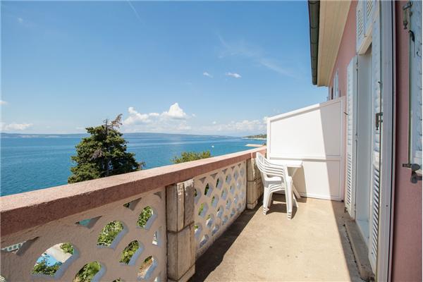 Apartment A1, for 5 persons