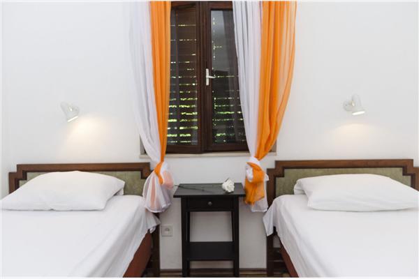 Apartment A2, for 5 persons