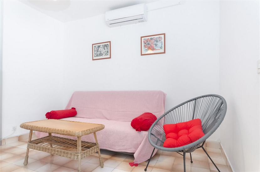 Apartment A2, for 5 persons