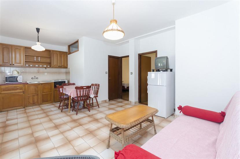 Apartment A2, for 5 persons