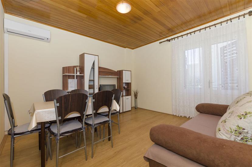 Apartment A2, for 4 persons