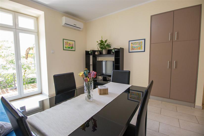 Apartment A1, for 4 persons
