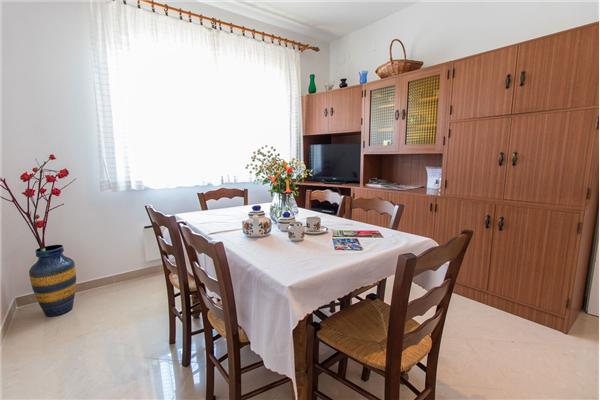 Apartment A1, for 5 persons