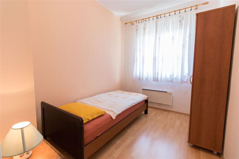 Apartment A1, for 5 persons