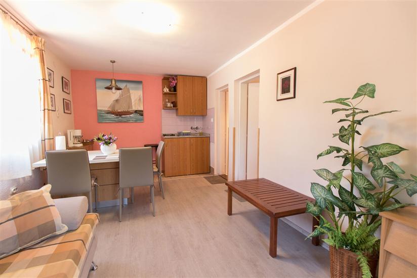 Apartment A1, for 3 persons
