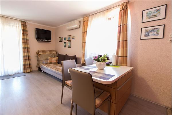 Apartment A1, for 3 persons