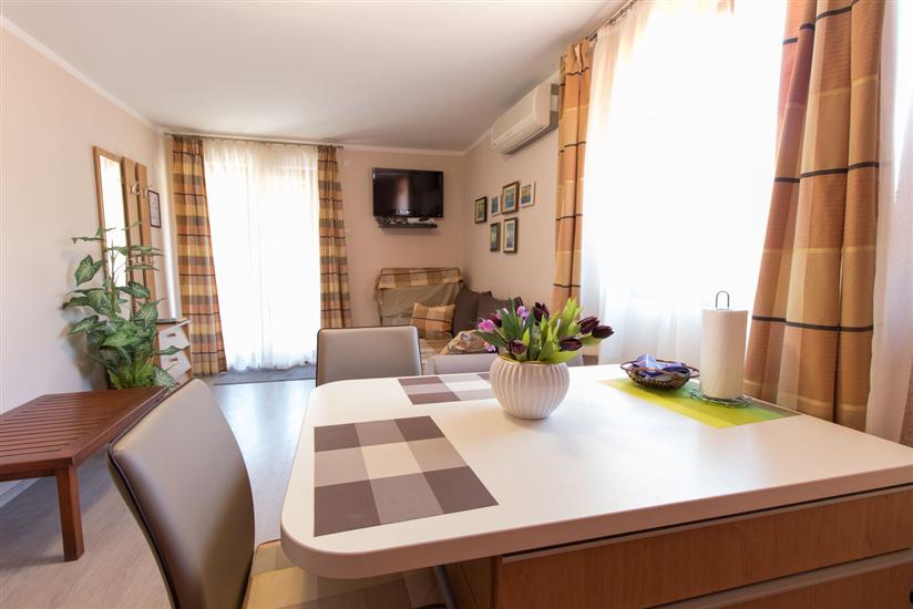 Apartment A1, for 3 persons