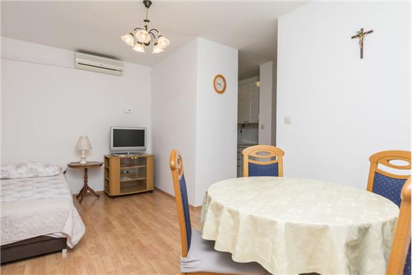 Apartment A1, for 2 persons