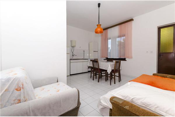 Apartment A1, for 4 persons