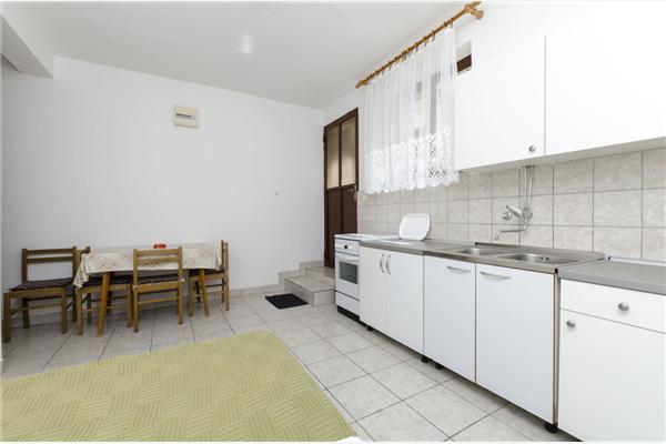 Apartment A2, for 4 persons