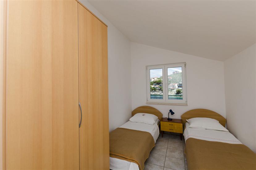 Apartment A4, for 4 persons