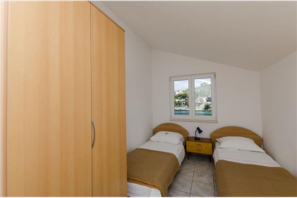 Apartment A4, for 4 persons