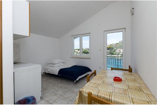 Apartment A4, for 4 persons