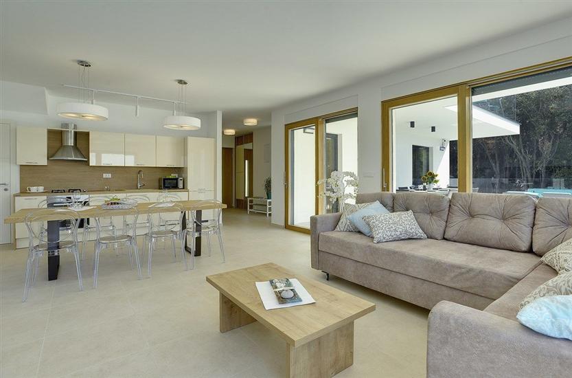 House K1, for 10 persons