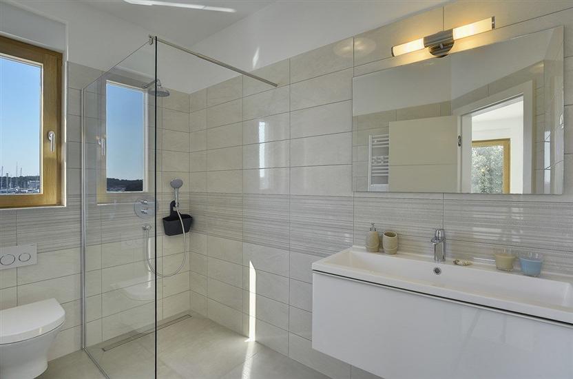 House K1, for 10 persons