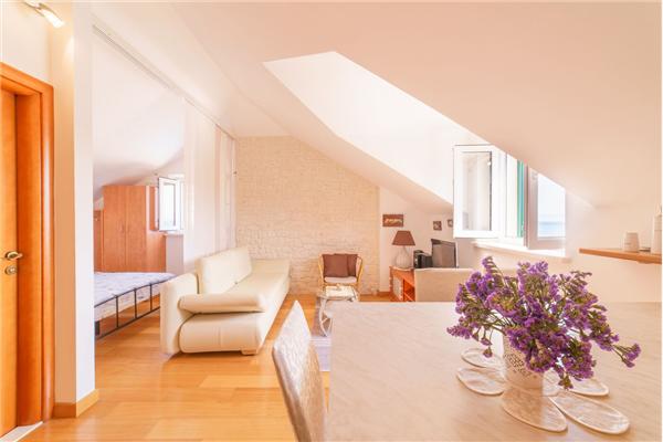 House K1, for 10 persons