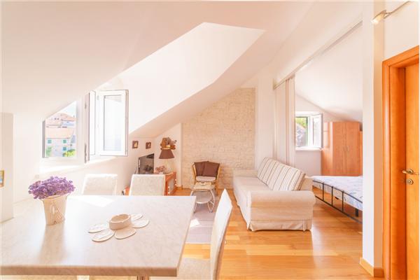 House K1, for 10 persons