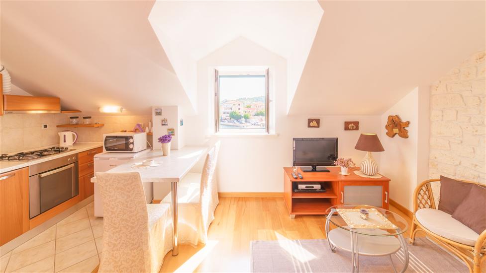 House K1, for 10 persons