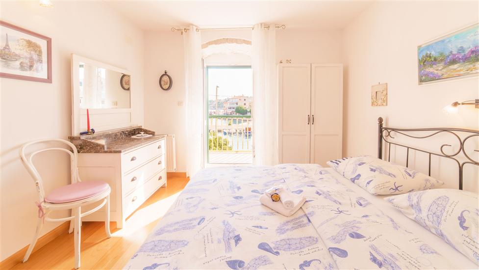 House K1, for 10 persons