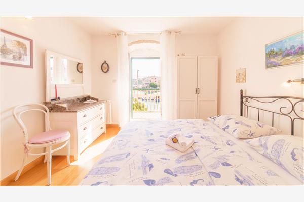 House K1, for 10 persons