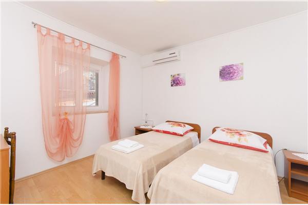 House K1, for 5 persons