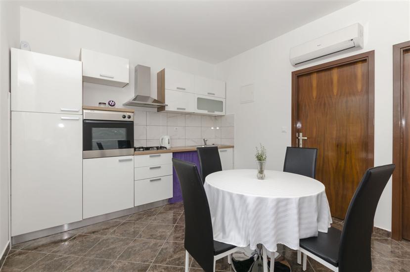 Apartment A1, for 4 persons