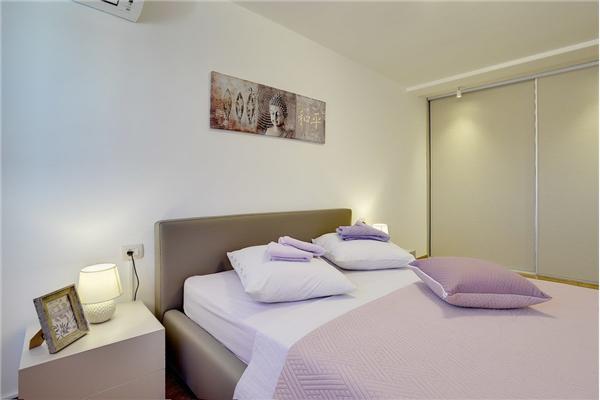 House K1, for 14 persons