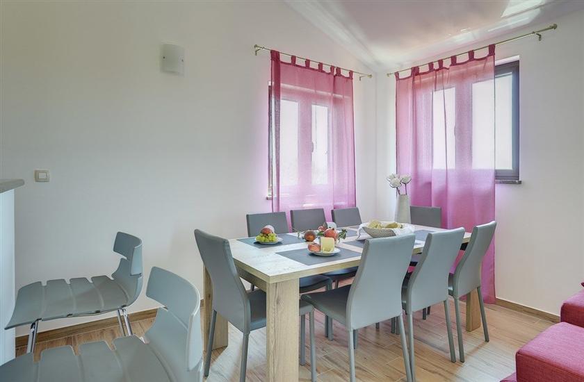 House K1, for 14 persons