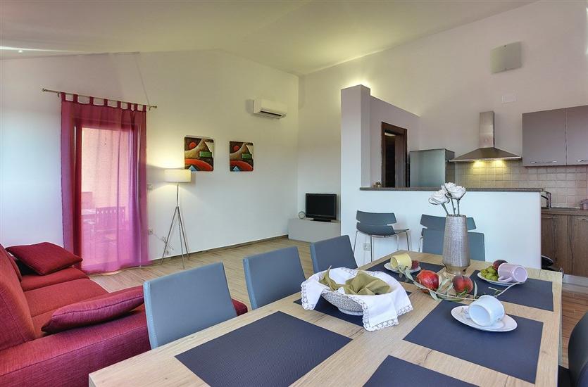 House K1, for 14 persons