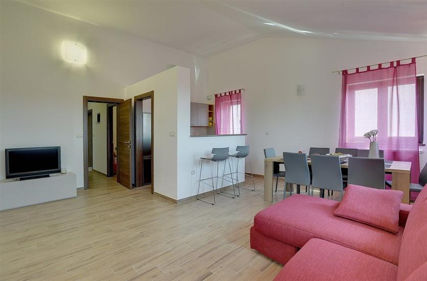 House K1, for 14 persons