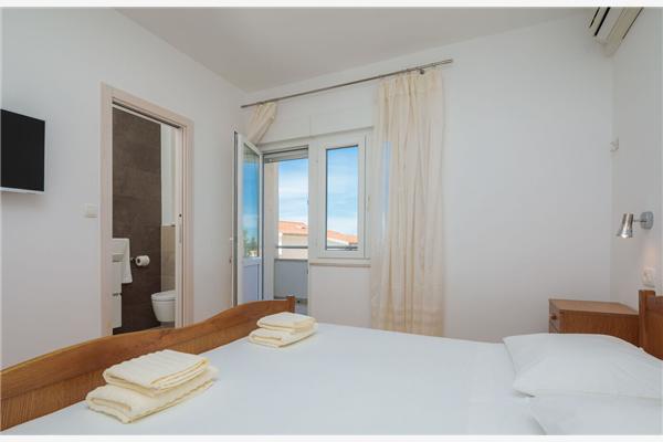 Apartment A1, for 5 persons