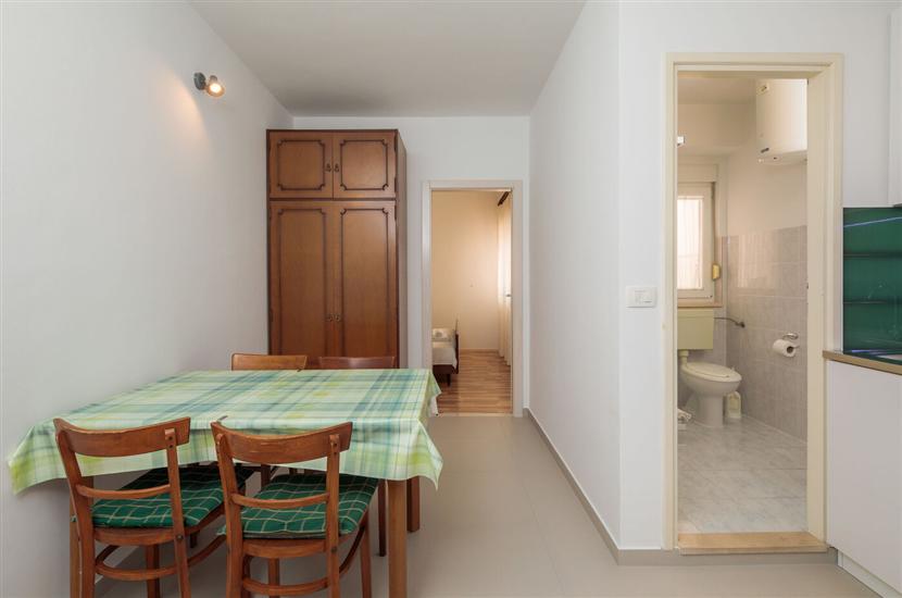Apartment A1, for 5 persons