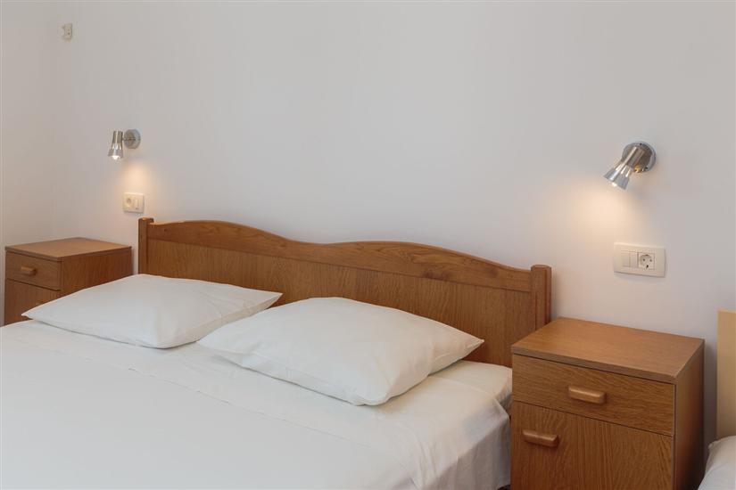 Apartment A1, for 5 persons