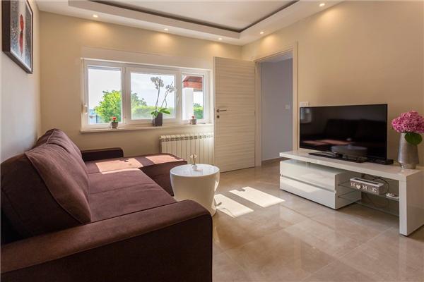 House K1, for 10 persons