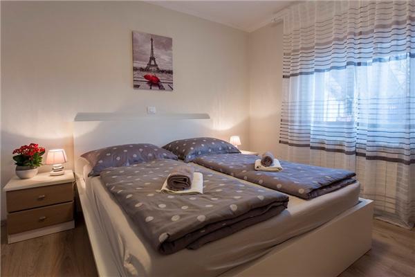 House K1, for 10 persons