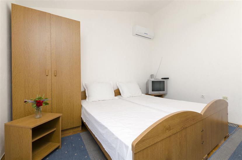 Apartment A2, for 3 persons