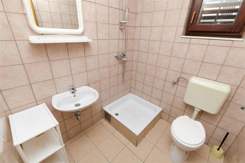 Apartment A2, for 3 persons