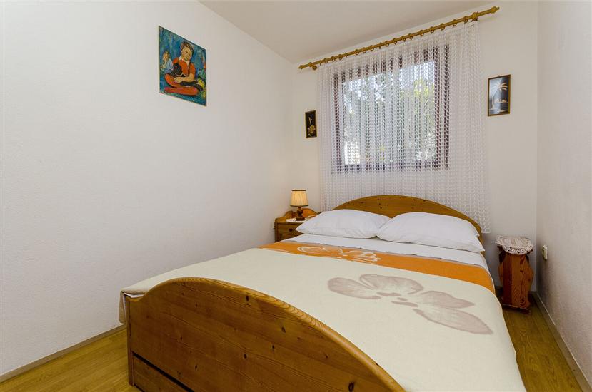 Apartment A4, for 4 persons