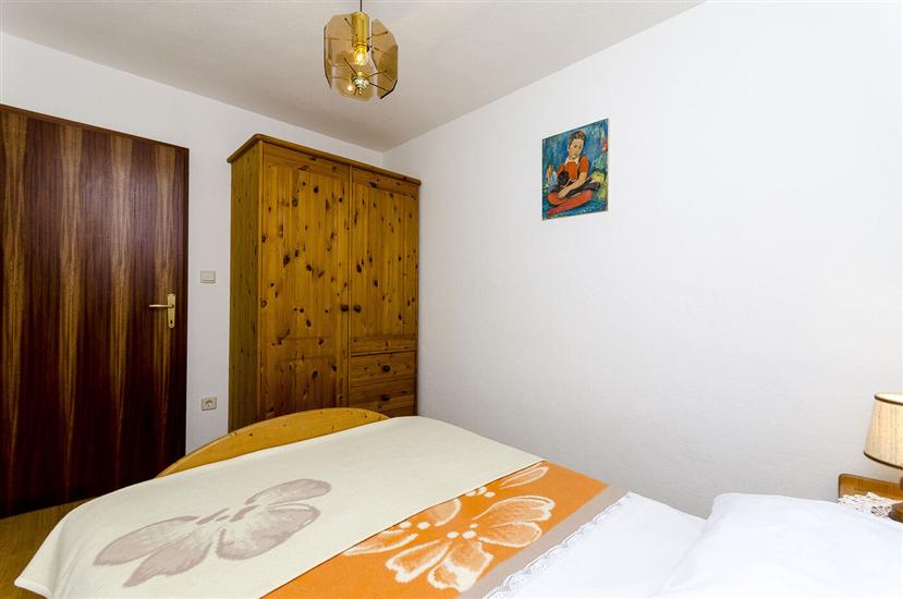 Apartment A4, for 4 persons