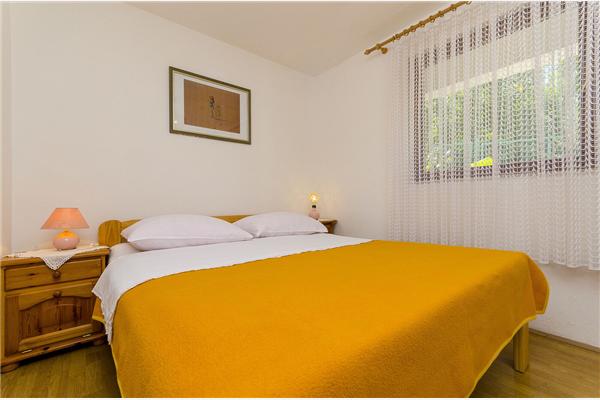 Apartment A4, for 4 persons