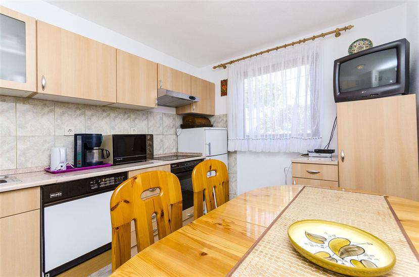 Apartment A4, for 4 persons