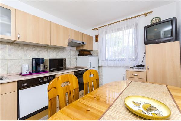 Apartment A4, for 4 persons