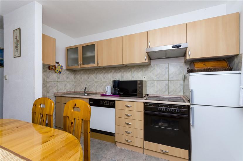 Apartment A4, for 4 persons