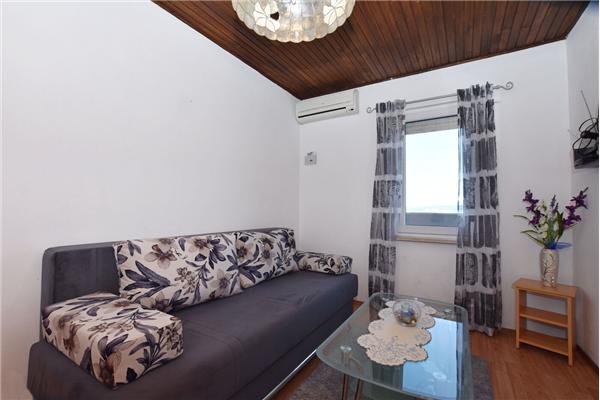 Apartment A4, for 8 persons