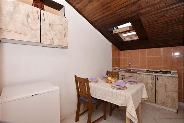 Apartment A4, for 8 persons