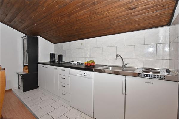 Apartment A4, for 8 persons