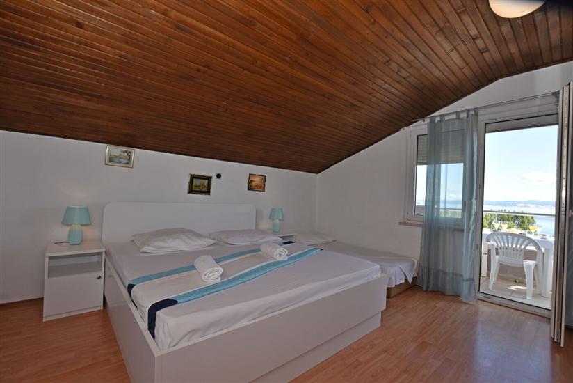 Apartment A4, for 8 persons