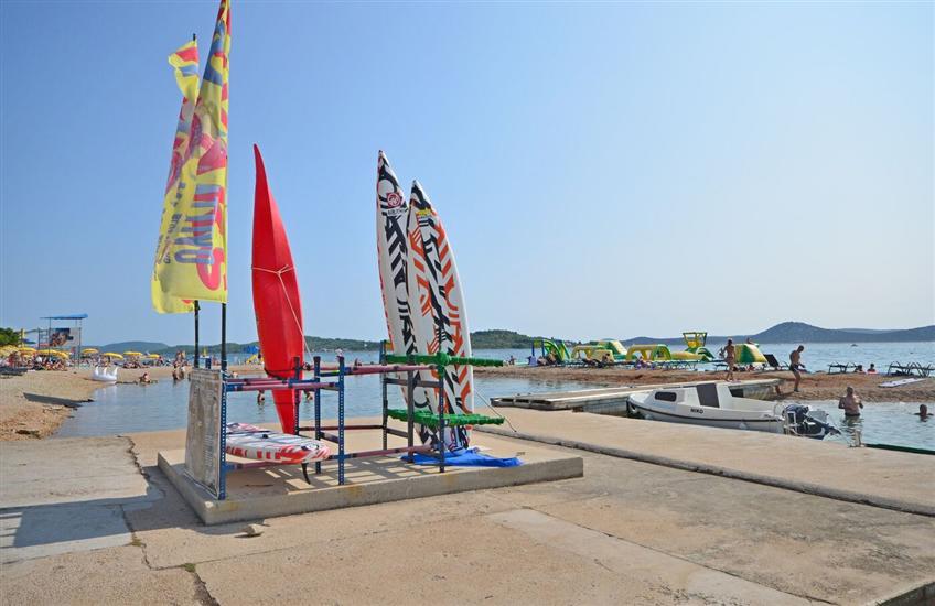 Apartmani Near Hangar beach