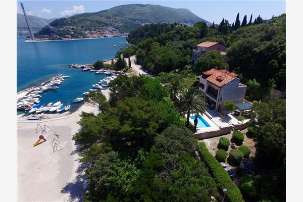 House K1, for 9 persons